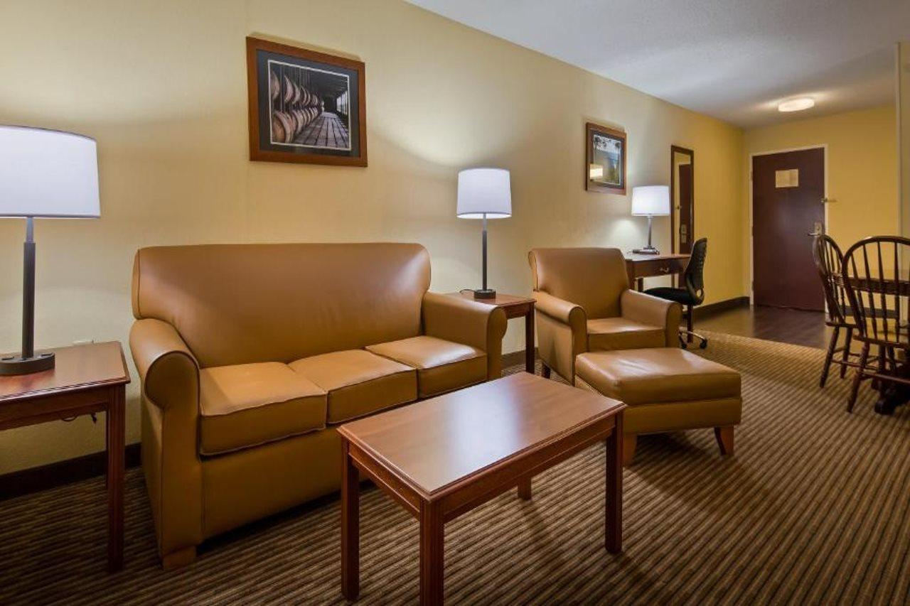 Best Western Lawrenceburg Inn Extérieur photo
